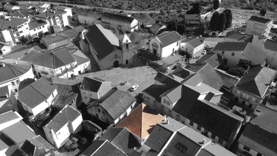 Moradia T0 para Venda em Teixoso e Sarzedo Foto 8