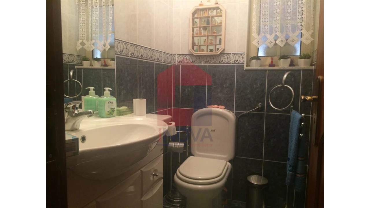 Moradia T4 para Venda em Oriz (Santa Marinha) e Oriz (São Miguel) Foto 6