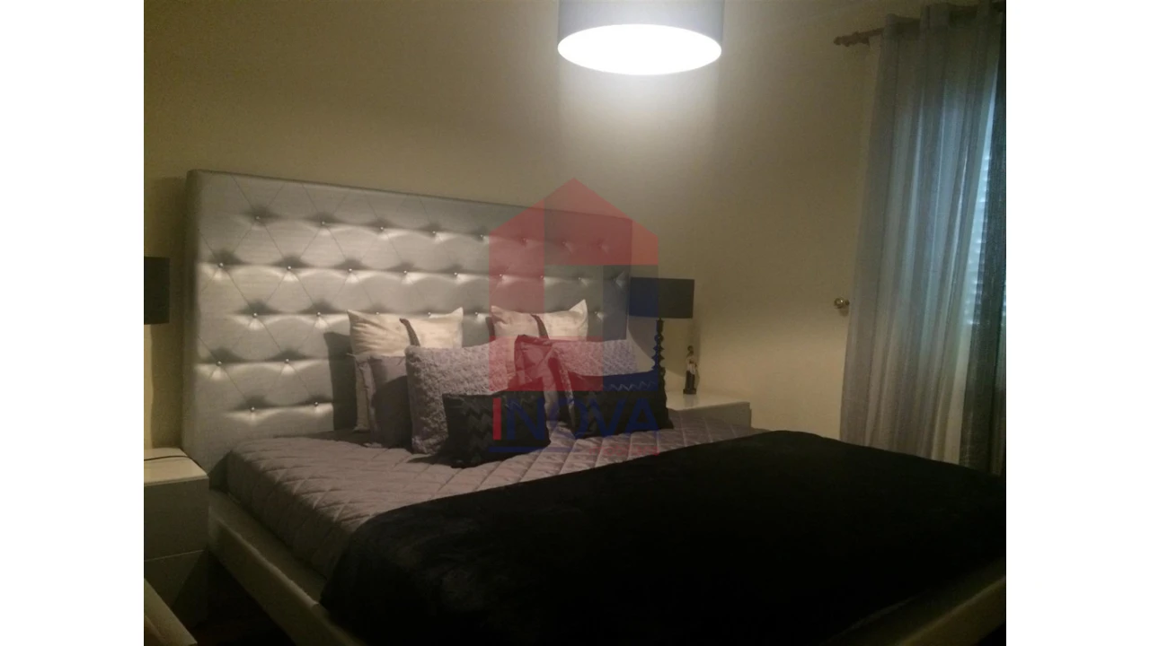 Moradia T4 para Venda em Oriz (Santa Marinha) e Oriz (São Miguel) Foto 5