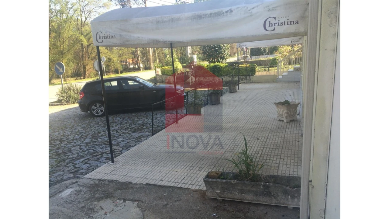 Moradia T4 para Venda em Oriz (Santa Marinha) e Oriz (São Miguel) Foto 10