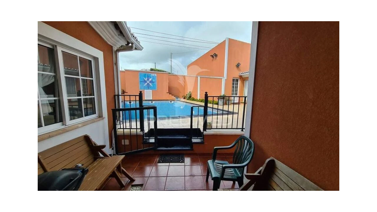 Moradia T4 para Venda em Porto Judeu Foto 7