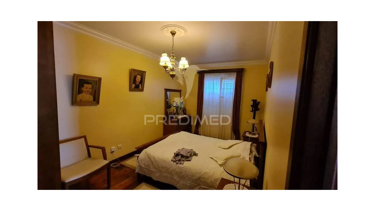 Moradia T4 para Venda em Porto Judeu Foto 17