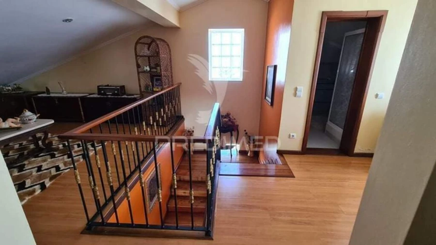 Moradia T4 para Venda em Porto Judeu Foto 14