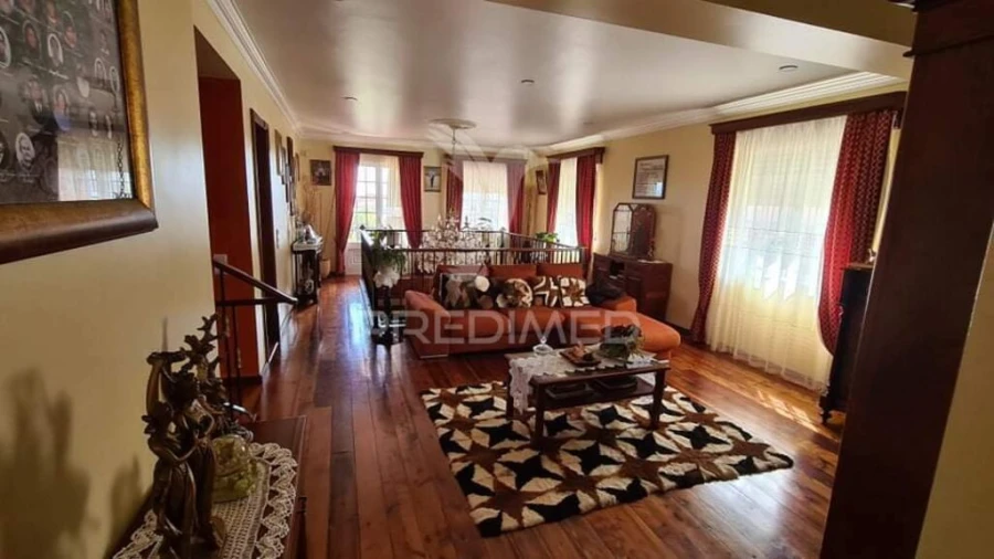 Moradia T4 para Venda em Porto Judeu Foto 13