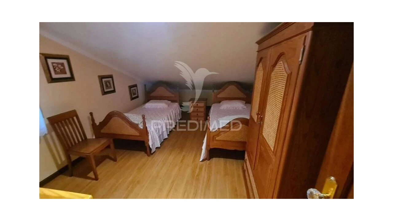 Moradia T4 para Venda em Porto Judeu Foto 15