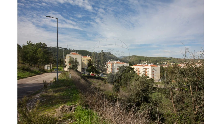 Terreno para Venda em Ota Foto 2