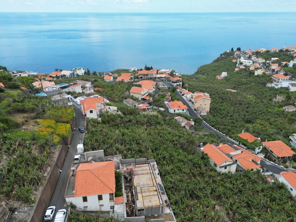 Moradia T3 para Venda em Ponta do Sol Foto 1