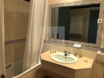 Negócio para Venda em Lagos (São Sebastião e Santa Maria)