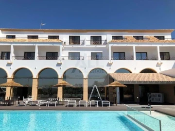 Negócio para Venda em Lagos (São Sebastião e Santa Maria)