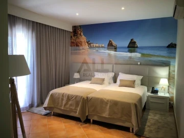 Negócio para Venda em Lagos (São Sebastião e Santa Maria)