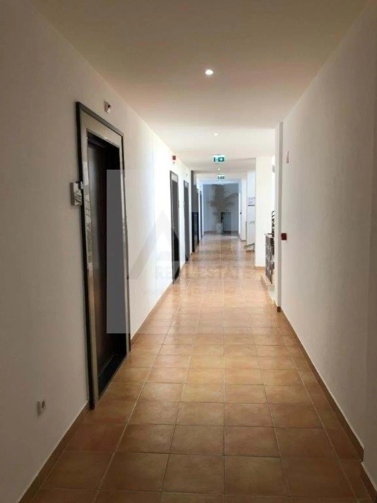 Negócio para Venda em Lagos (São Sebastião e Santa Maria) Foto 20