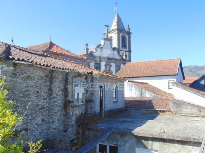 Moradia T6 para Venda em Louredo e Fornelos Foto 2