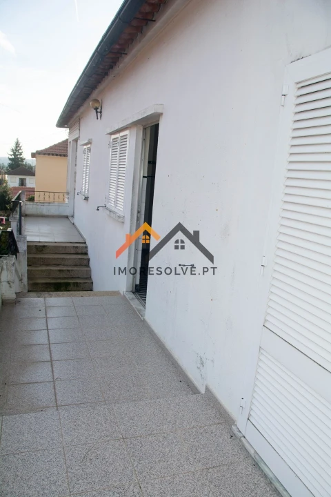 Moradia T4 para Venda em Vila de Punhe