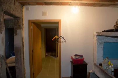 Moradia T4 para Venda em Vila de Punhe