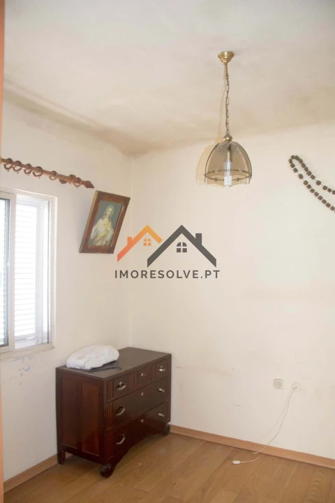 Moradia T4 para Venda em Vila de Punhe