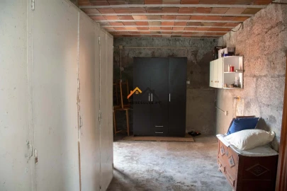 Moradia T4 para Venda em Vila de Punhe