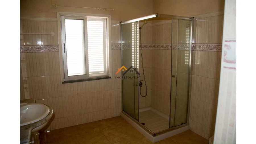 Moradia T4 para Venda em Vila de Punhe Foto 21