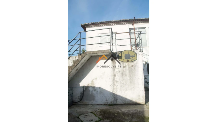 Moradia T4 para Venda em Vila de Punhe Foto 4