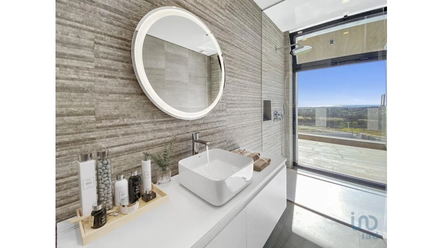 Moradia T6 para Venda em Vila Nova de Cacela Foto 12