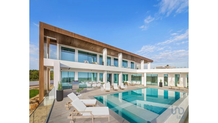 Moradia T6 para Venda em Vila Nova de Cacela Foto 5