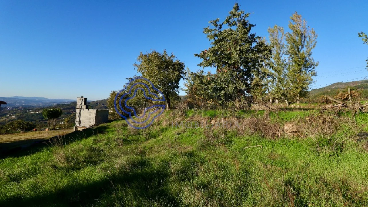 Terreno para Venda em Soalhães Foto 4