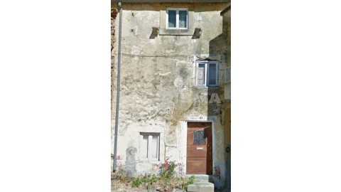 Moradia T1 para Venda em Escalos de Baixo e Mata