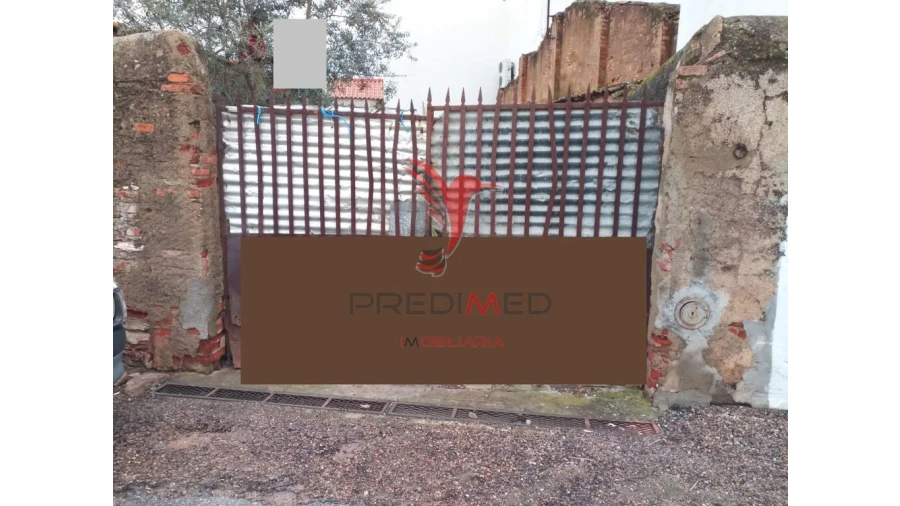 Moradia T1 para Venda em Capelins (Santo Antonio)