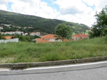 Terreno para Venda em Seia, São Romão e Lapa dos Dinheiros