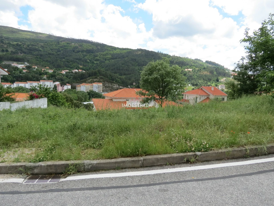 Terreno para Venda em Seia, São Romão e Lapa dos Dinheiros Foto 1