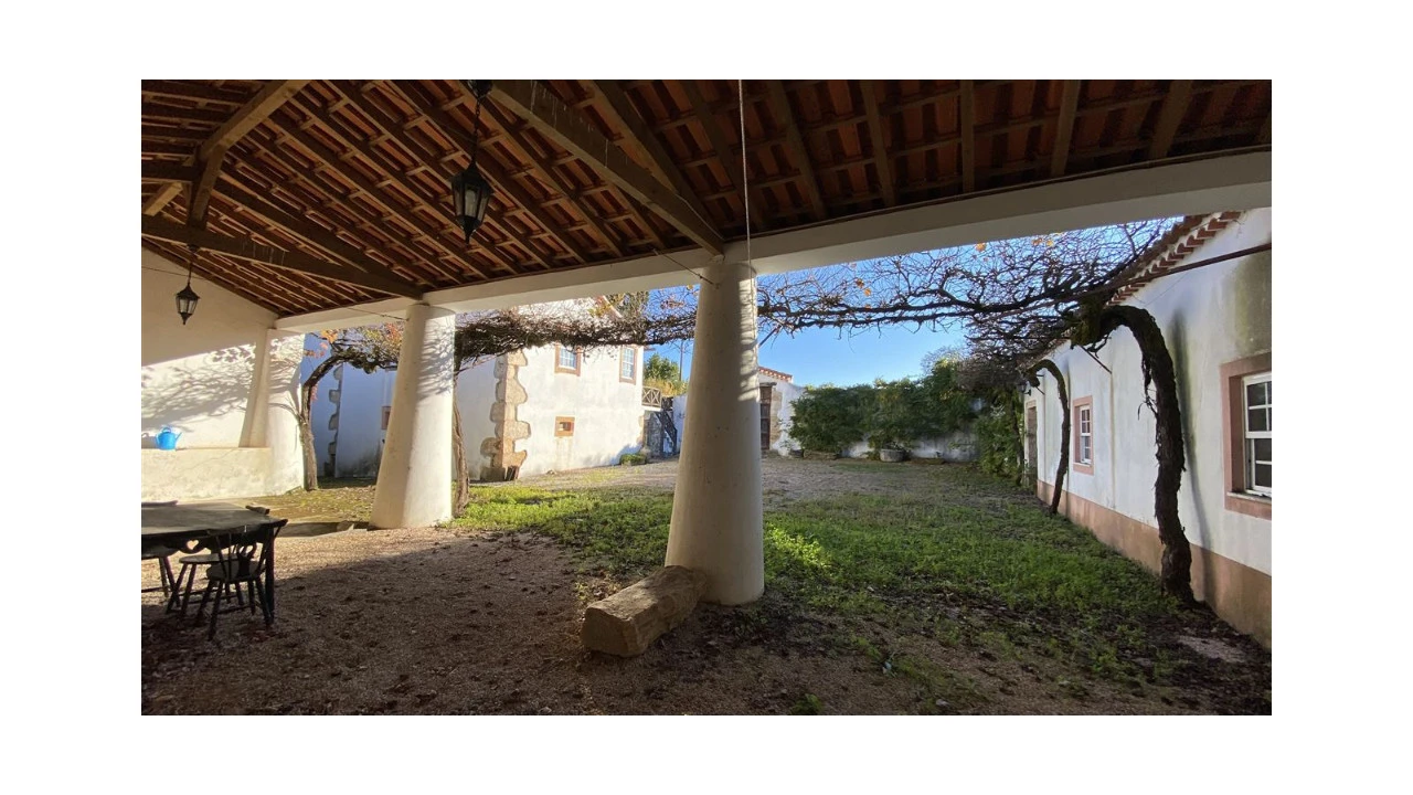 Quinta T6 para Venda em Lavegadas Foto 4