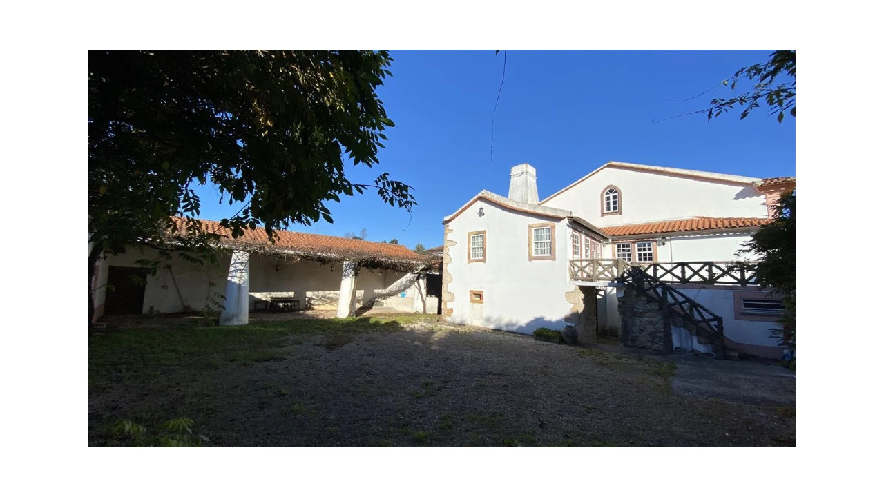 Quinta T6 para Venda em Lavegadas Foto 1