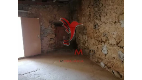 Moradia T3 para Venda em Alagoa