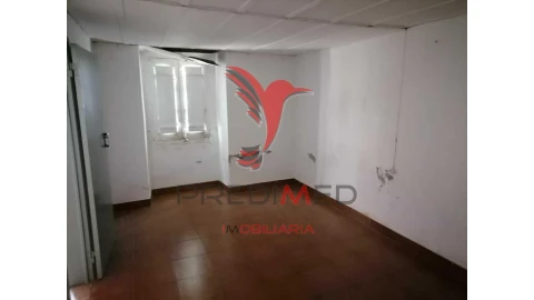 Moradia T3 para Venda em Alagoa
