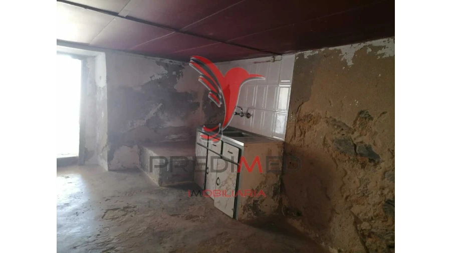Moradia T3 para Venda em Alagoa Foto 5