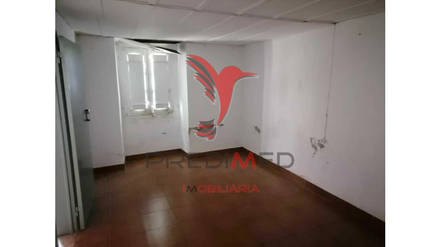Moradia T3 para Venda em Alagoa Foto 9