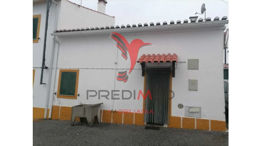 Moradia T2 para Venda em Alagoa