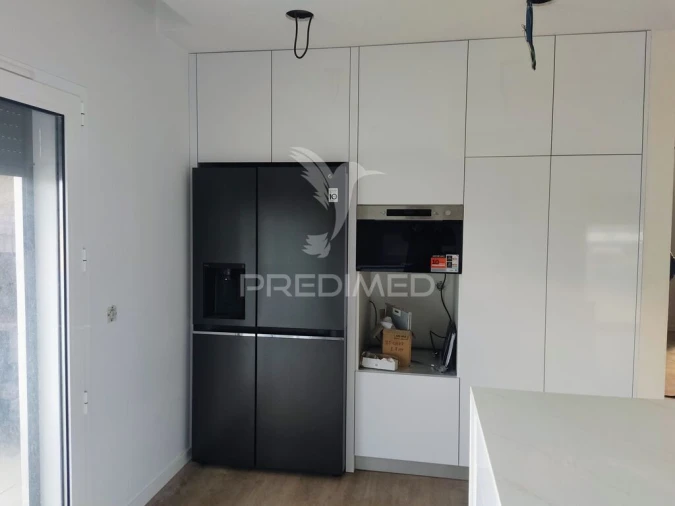 Moradia T3 para Venda em Arrabal Foto 2