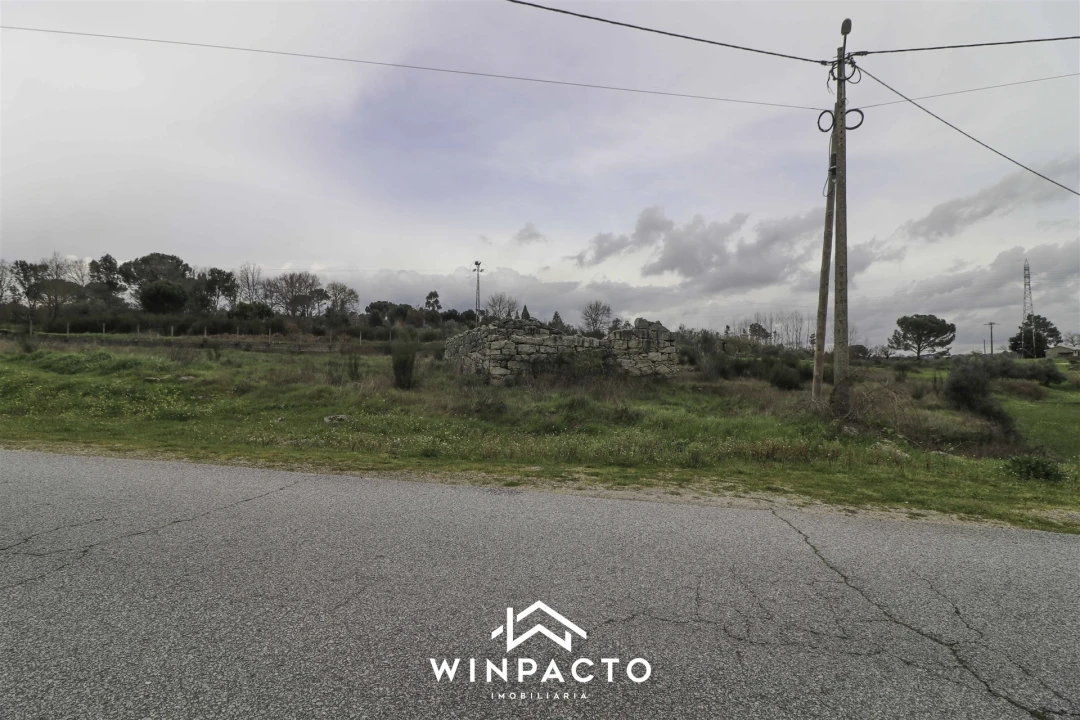 Terreno para Venda em Senhorim Foto 2