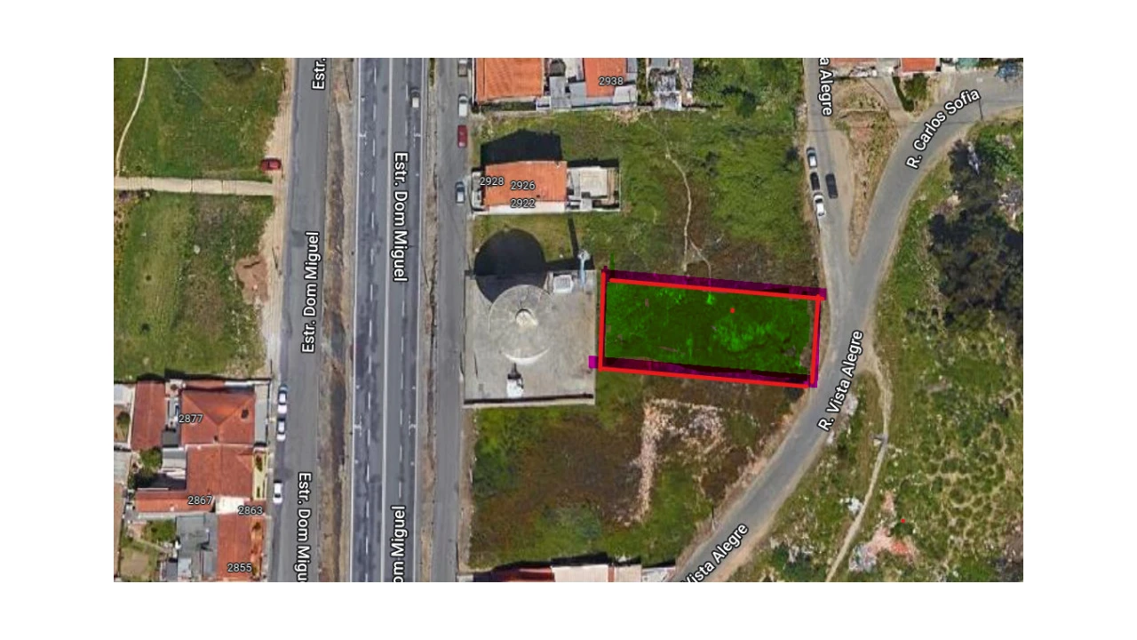 Terreno para Venda em Fânzeres e São Pedro da Cova Foto 1
