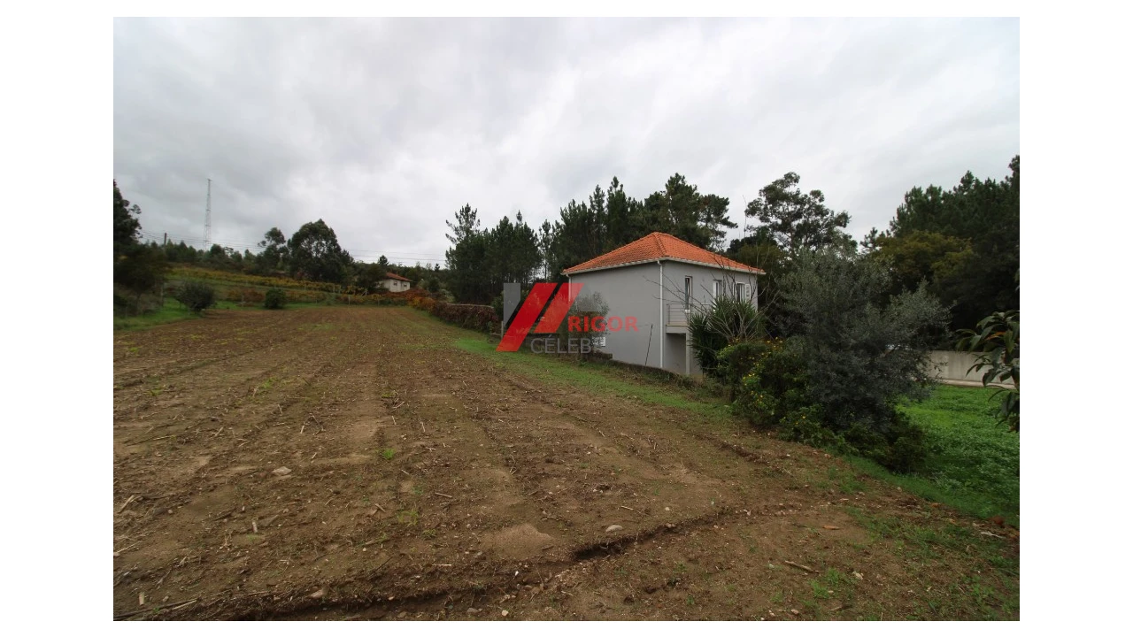 Terreno para Venda em Santo Tirso, Couto (Santa Cristina e São Miguel) e Burgães Foto 1
