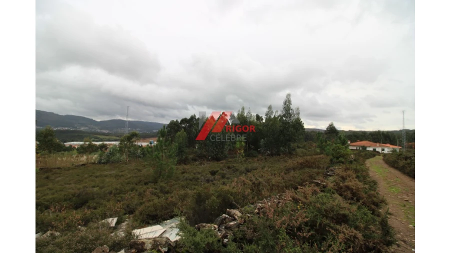 Terreno para Venda em Santo Tirso, Couto (Santa Cristina e São Miguel) e Burgães Foto 5