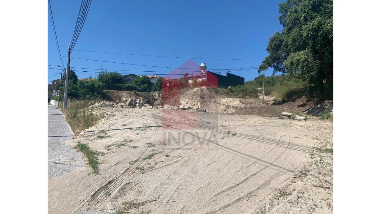 Terreno para Venda em Vila Verde e Barbudo Foto 6