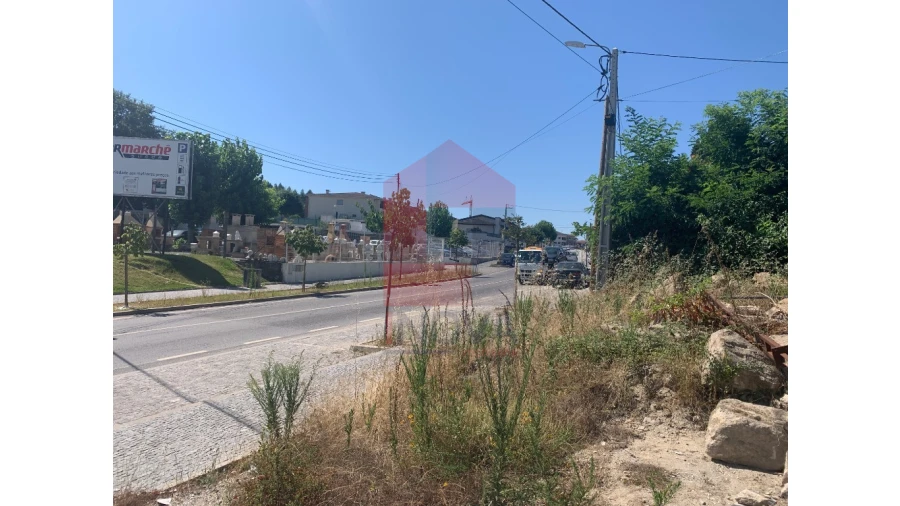 Terreno para Venda em Vila Verde e Barbudo Foto 9