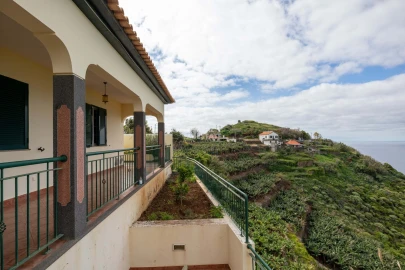 Moradia T3 para Venda em Ribeira Brava