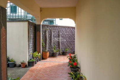 Moradia T3 para Venda em Ribeira Brava