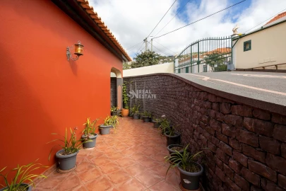 Moradia T3 para Venda em Ribeira Brava