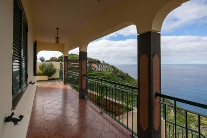 Moradia T3 para Venda em Ribeira Brava