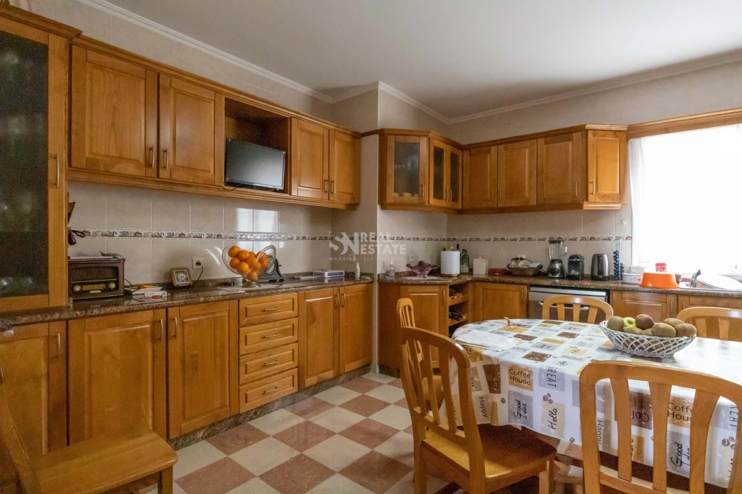 Moradia T3 para Venda em Ribeira Brava Foto 58