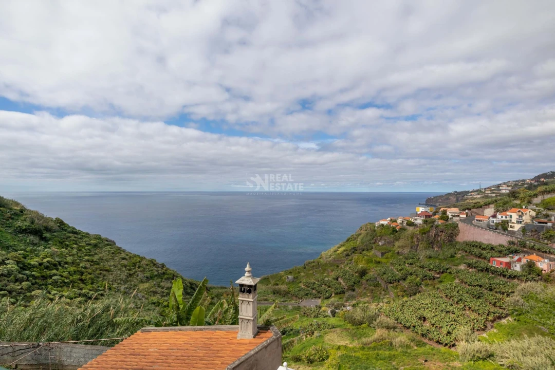 Moradia T3 para Venda em Ribeira Brava Foto 4