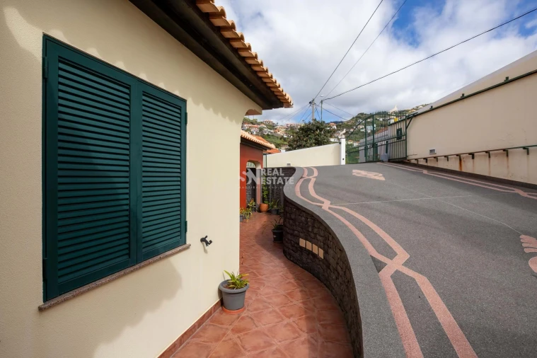 Moradia T3 para Venda em Ribeira Brava Foto 14